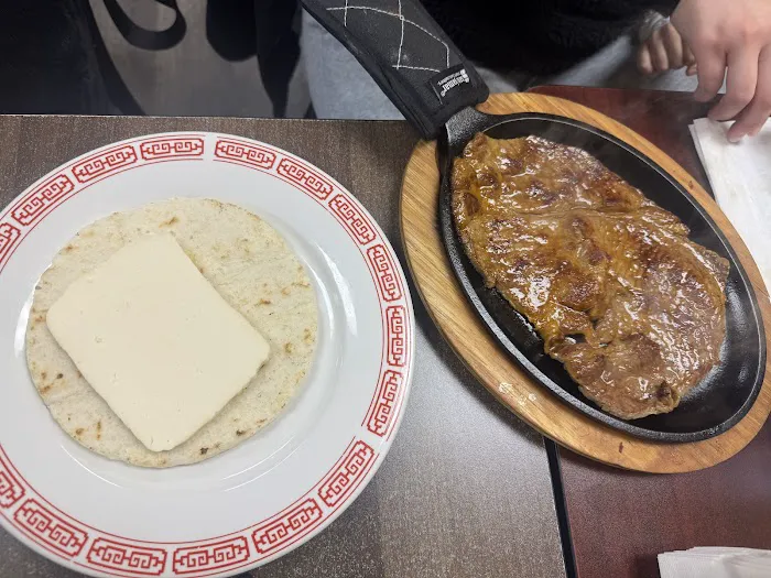 Cumbia Cafe Picture 6