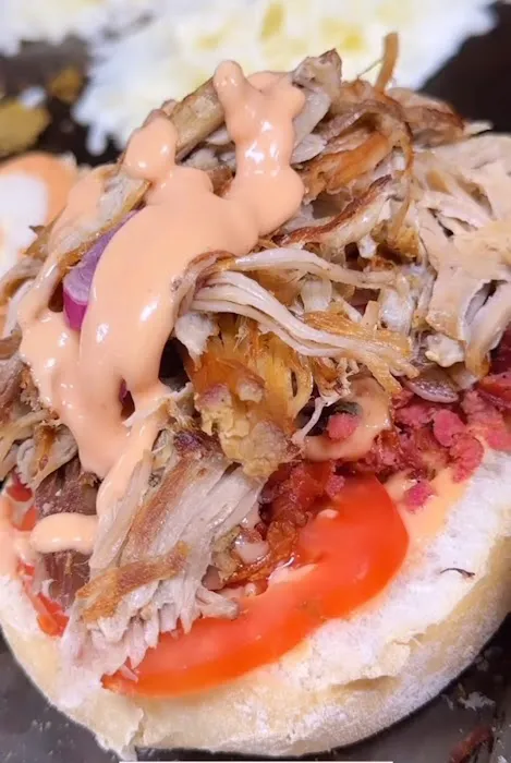 La Xnita Caliente Picture 2