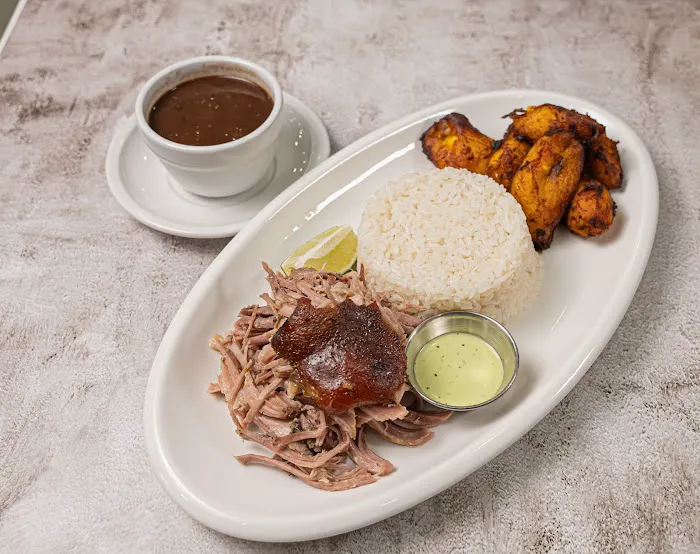 Pollo Dorado Picture 5