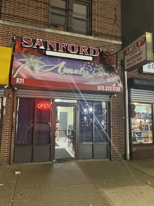 Amely Restaurant Picture 5