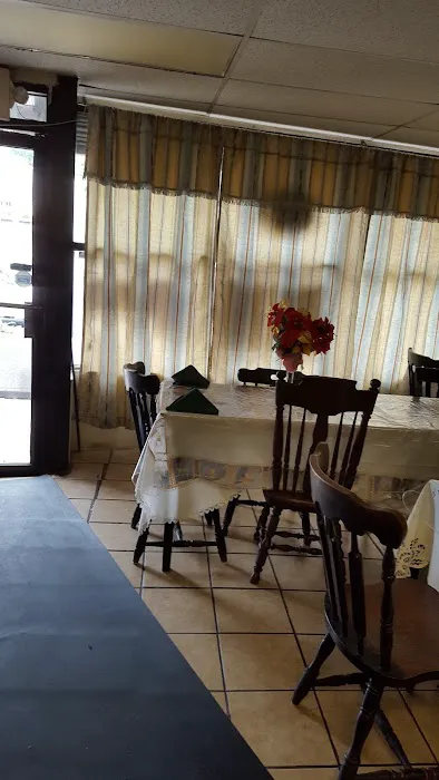 Amely Restaurant Picture 8