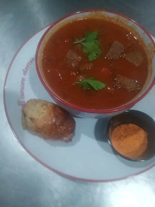 One stop restaurant lounge pizza cafeteria & African food Picture 9