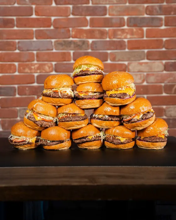 Bullhorns Burger Grill Picture 8