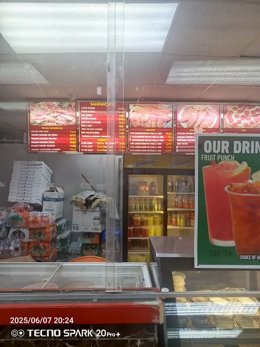 Texas Fried Chicken & Pizza Picture 4