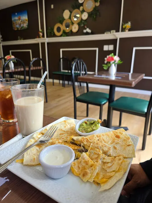 Mr. Guacamole II Picture 2