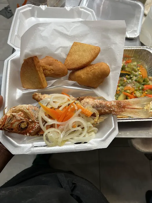 Likkle Hellshire Restaurant & Bar Picture 3