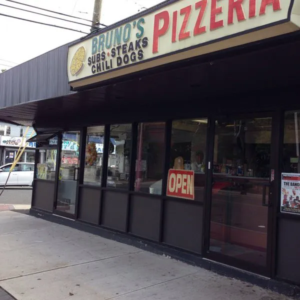 Bruno's Pizzeria Picture 4