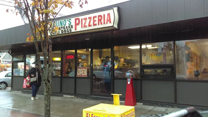 Bruno's Pizzeria Picture 3