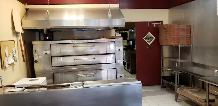 Tony's Pizza Delight Picture 3