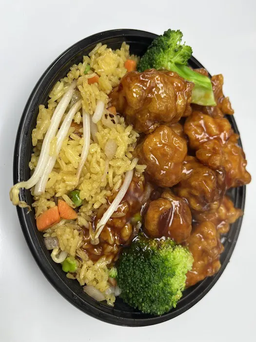 Trio taste Chinese & Thai food Picture 1