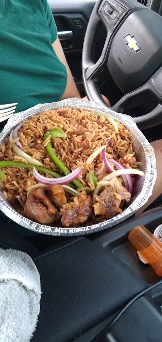 APANOU RESTAURANT Picture 1