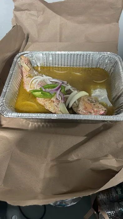 APANOU RESTAURANT Picture 3