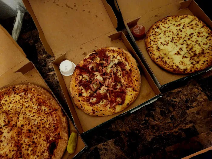 Papa Johns Pizza Picture 3