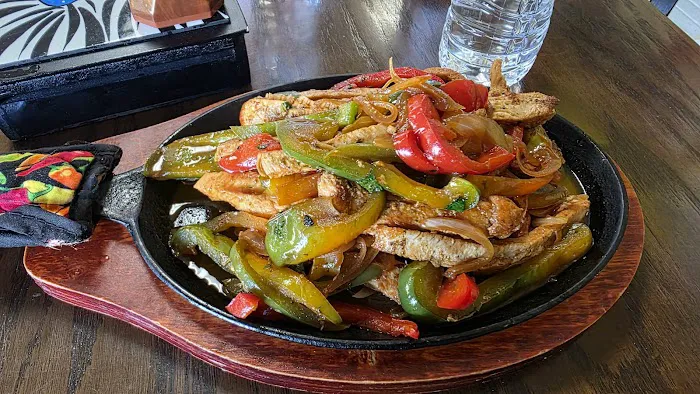 Antojitos y Mas 2 Picture 9