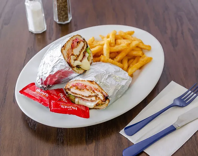 Antojitos y Mas 2 Picture 4