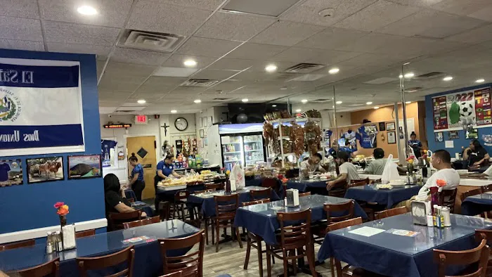 El Salvador Restaurant Picture 1