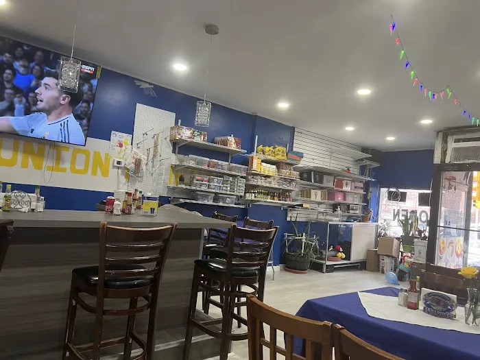 Antojitos Génesis Comida Típica Salvadoreña & Hispana Picture 10