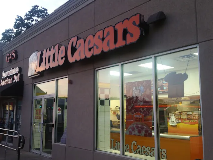 Little Caesars Pizza Picture 1
