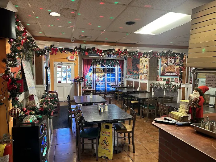 Cocina Grill & Pizzeria Picture 7