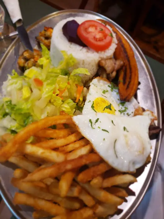 Las Palmeras Restaurant Picture 5