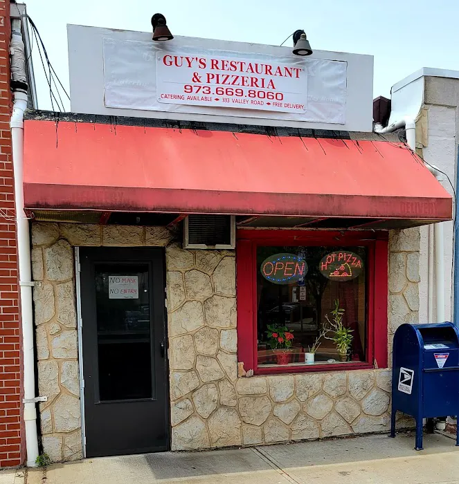 Guys Restaurant & Pizzeria Picture 9