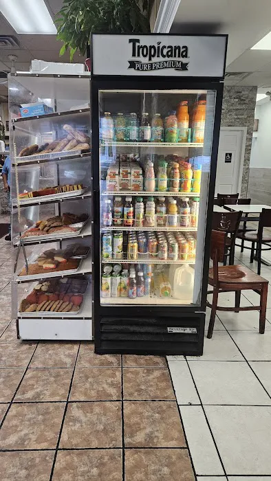 Las Gemelas Deli & Restaurant Picture 4