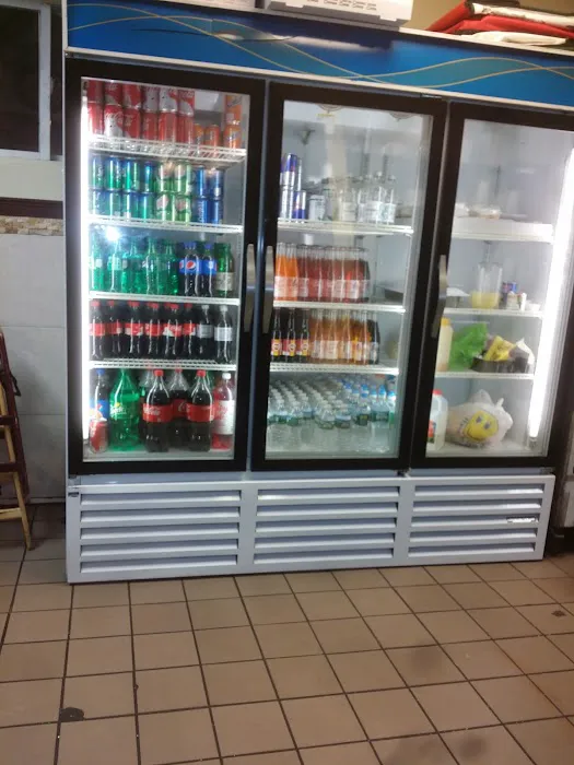 La Nueva Mia Pizza & Restaurant Picture 9