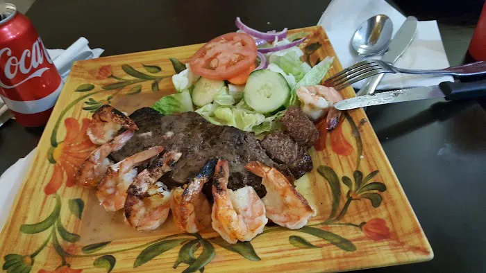 La Nueva Mia Pizza & Restaurant Picture 8