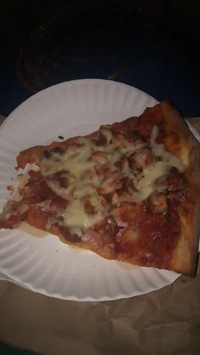 La Nueva Mia Pizza & Restaurant Picture 2