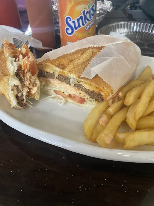 La Nueva Mia Pizza & Restaurant Picture 10