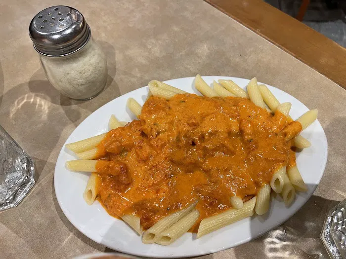 Phil's Pizzeria & Restaurant Picture 8