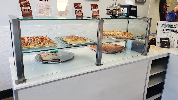 Lombardo’s of seaford pizzeria Picture 1