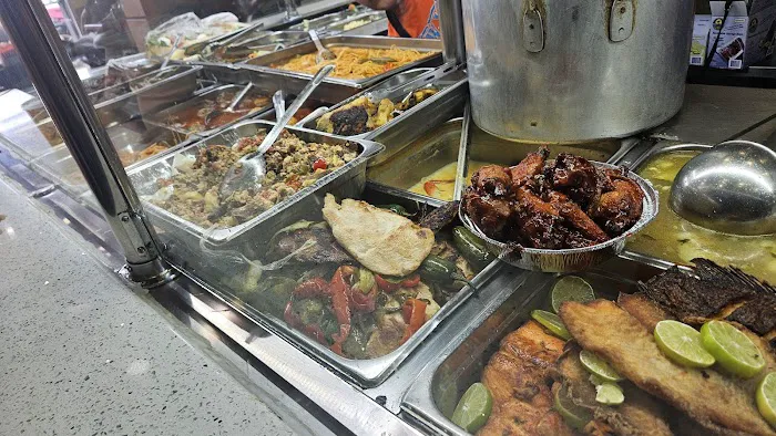 Armando's Deli Picture 4