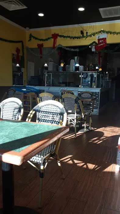 Armando's Deli Picture 8