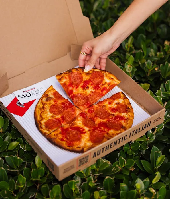 Anthony's Coal Fired Pizza & Wings Picture 8