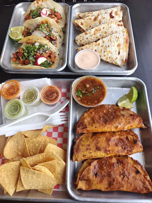 TACO EL CHINGÓN (Bellmore) Picture 5