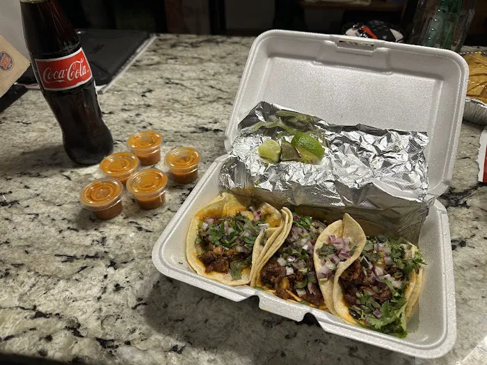 TACO EL CHINGÓN (Bellmore) Picture 8