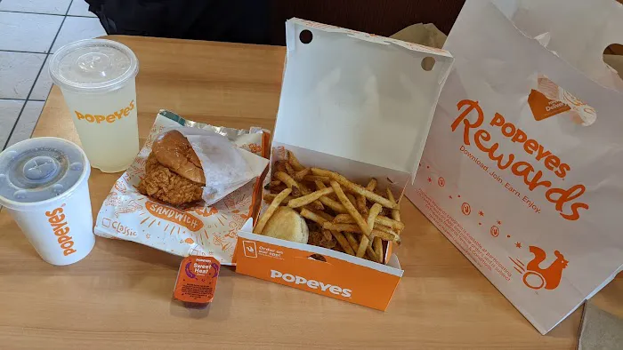 Popeyes Louisiana Kitchen Picture 6