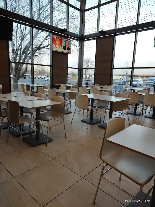 Refresh & Co. Picture 3