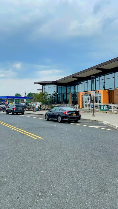 Refresh & Co. Picture 10