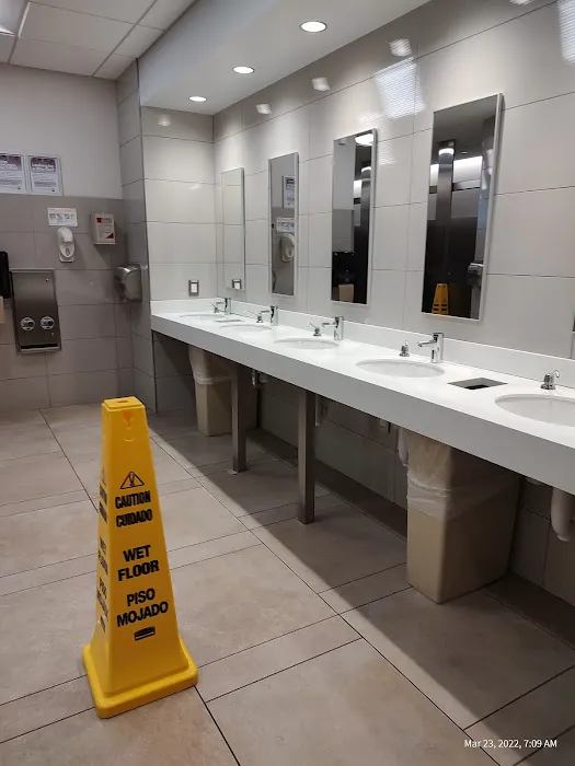 Refresh & Co. Picture 9