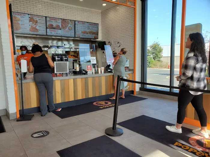 Popeyes Louisiana Kitchen Picture 8