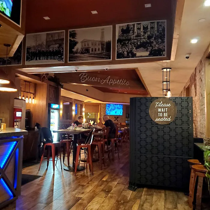 Pino's Pizza & Restaurant Picture 2