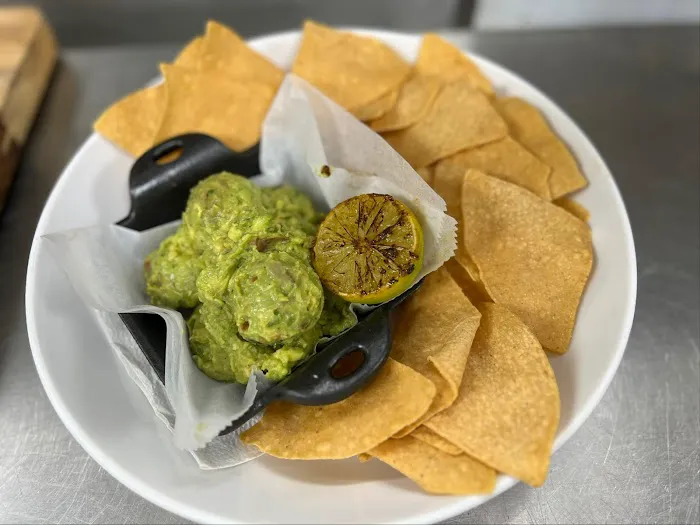 Curtains Bar and Restaurant Picture 5