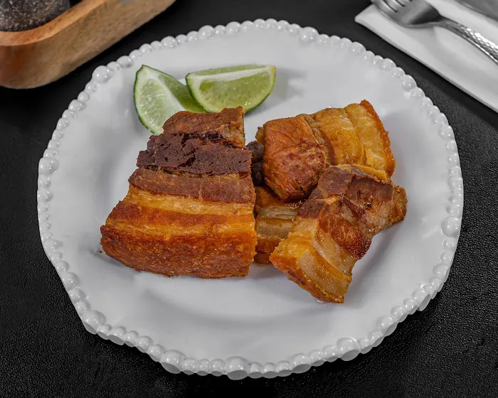 The island deli Picture 9