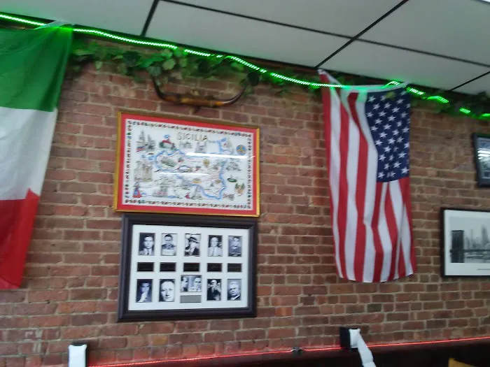 Vincent's Pizza Picture 9