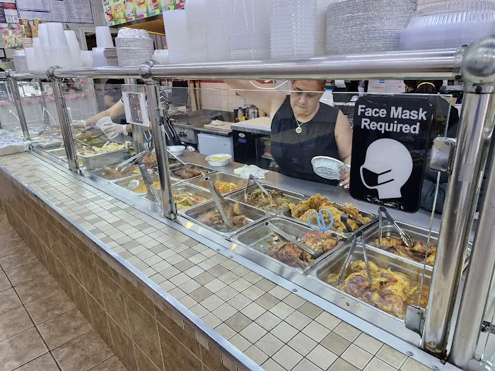 Karina's Restaurant Picture 9