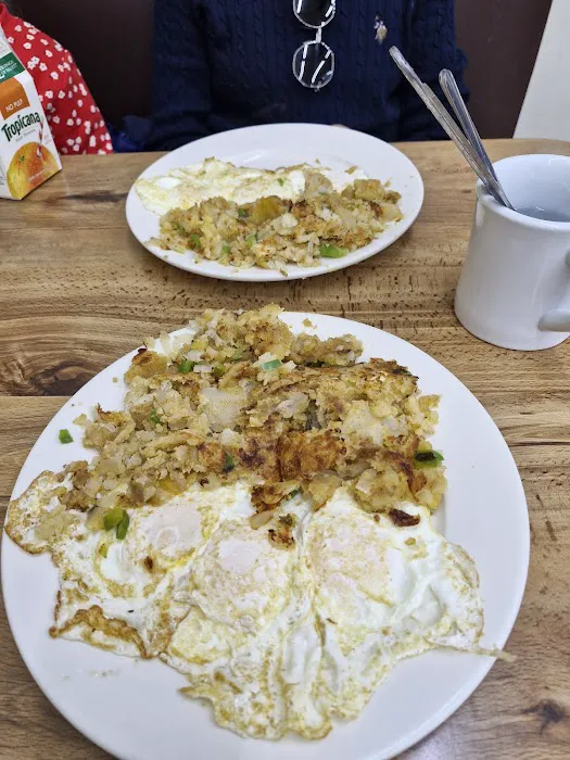 Mauricio’s Restaurant Picture 4