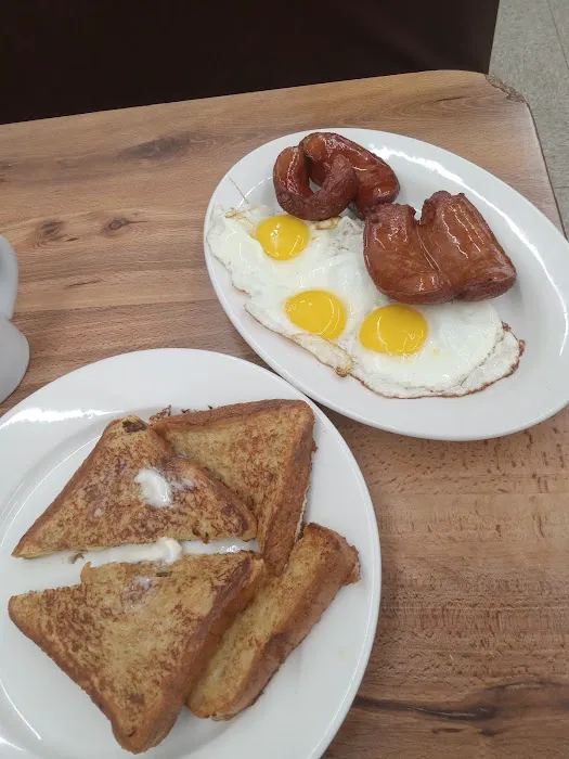 Mauricio’s Restaurant Picture 1