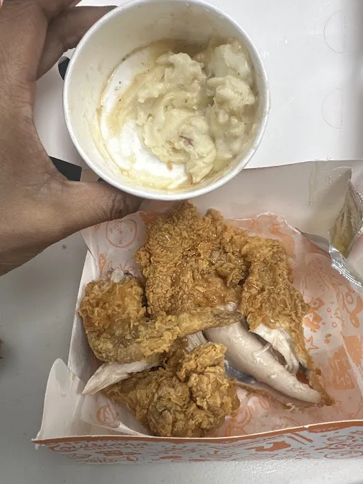 Popeyes Louisiana Kitchen Picture 2